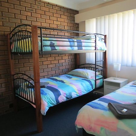 الشقق الفندقية ميريمبولافي  Chapman Court المظهر الخارجي الصورة